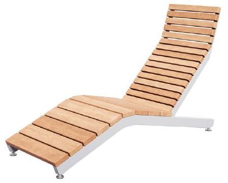 leżaki nad hotelowy basen RIVA