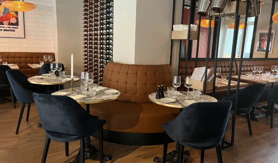 How to Choose Restaurant Chairs for Your Venue?