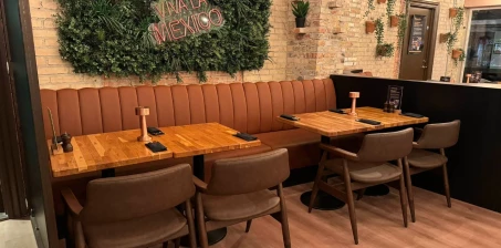 What to Consider When Choosing Fabric for Modular Sofas in Restaurants, Bars, Cafes, or Hotels?