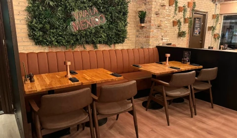 What to Consider When Choosing Fabric for Modular Sofas in Restaurants, Bars, Cafes, or Hotels?