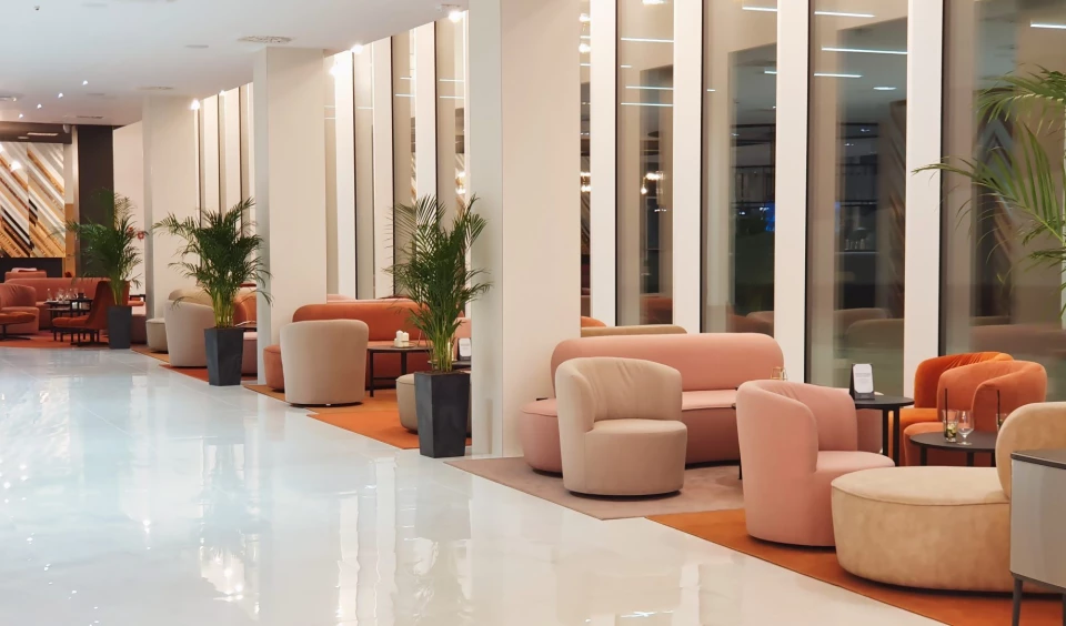 Types of Upholstery Fabrics for Horeca Furniture