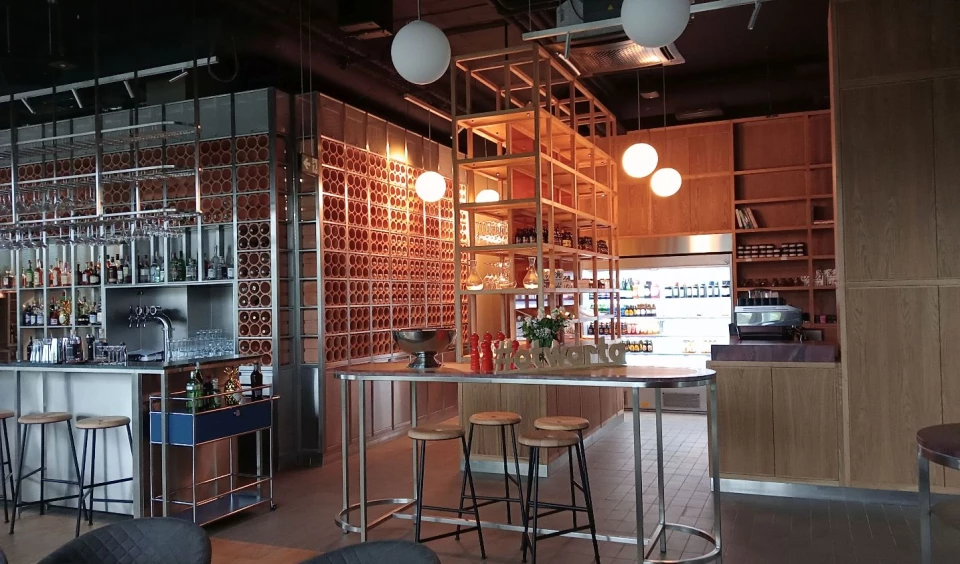 Meble Wpływają na Sukces Twojego biznesu. Dlaczego Współpraca z Architektem i Demi Co. to Klucz do Perfekcji?