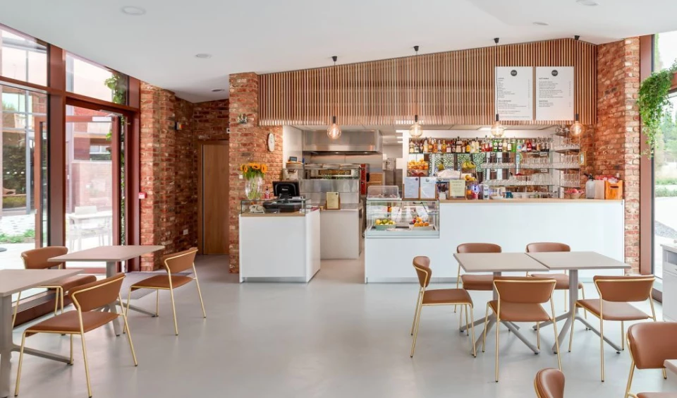 Meble SCAB wprowadzające wibracje barw do wnętrz